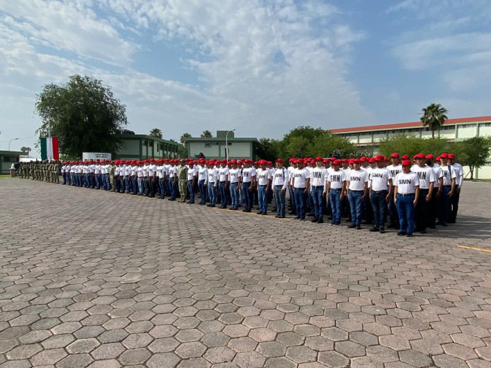 Convocan a jóvenes para tramitar Cartilla