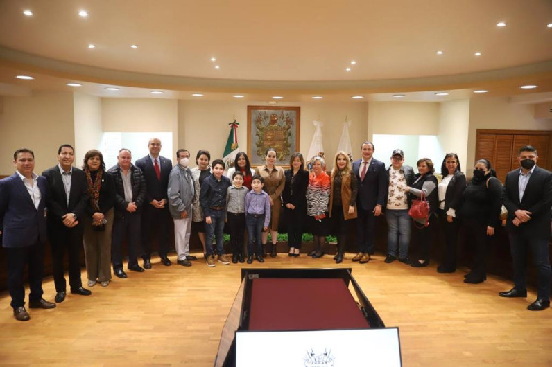 Rinden Homenaje a médicos que lucharon contra la pandemia