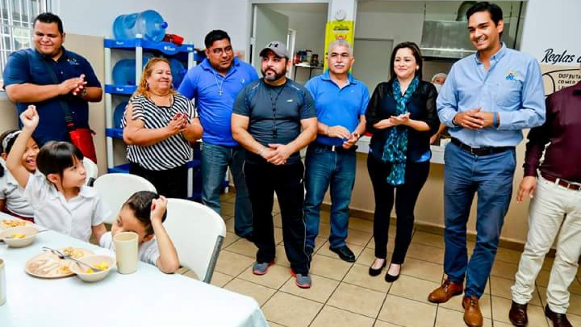 “Desayuna Bien” beneficia a alumnos de escuelas de nivel básico