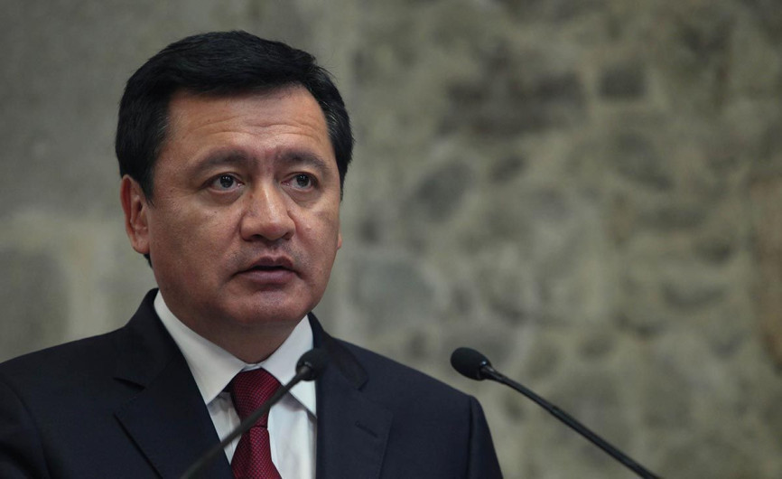 Familiares de los fallecidos en accidente carretero reciben condolencias de Osorio Chong