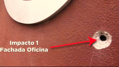 Denuncia Lalo Gattás que el fin de semana pasado balearon su oficina