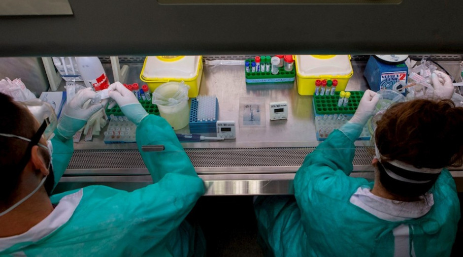 FDA autoriza tratamiento con anticuerpos en casos graves de covid 