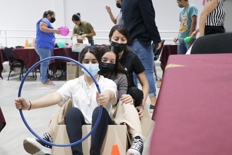 Gobierno Municipal brinda estrategias de educación a padres de familia y docentes 