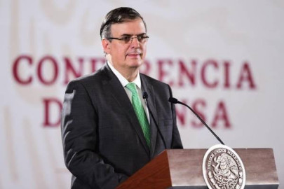 Anuncia Ebrard acciones por tiroteo en El Paso
