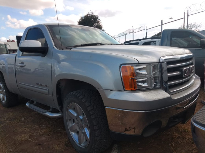 GN asegura vehículos, armamento y paquetes de marihuana