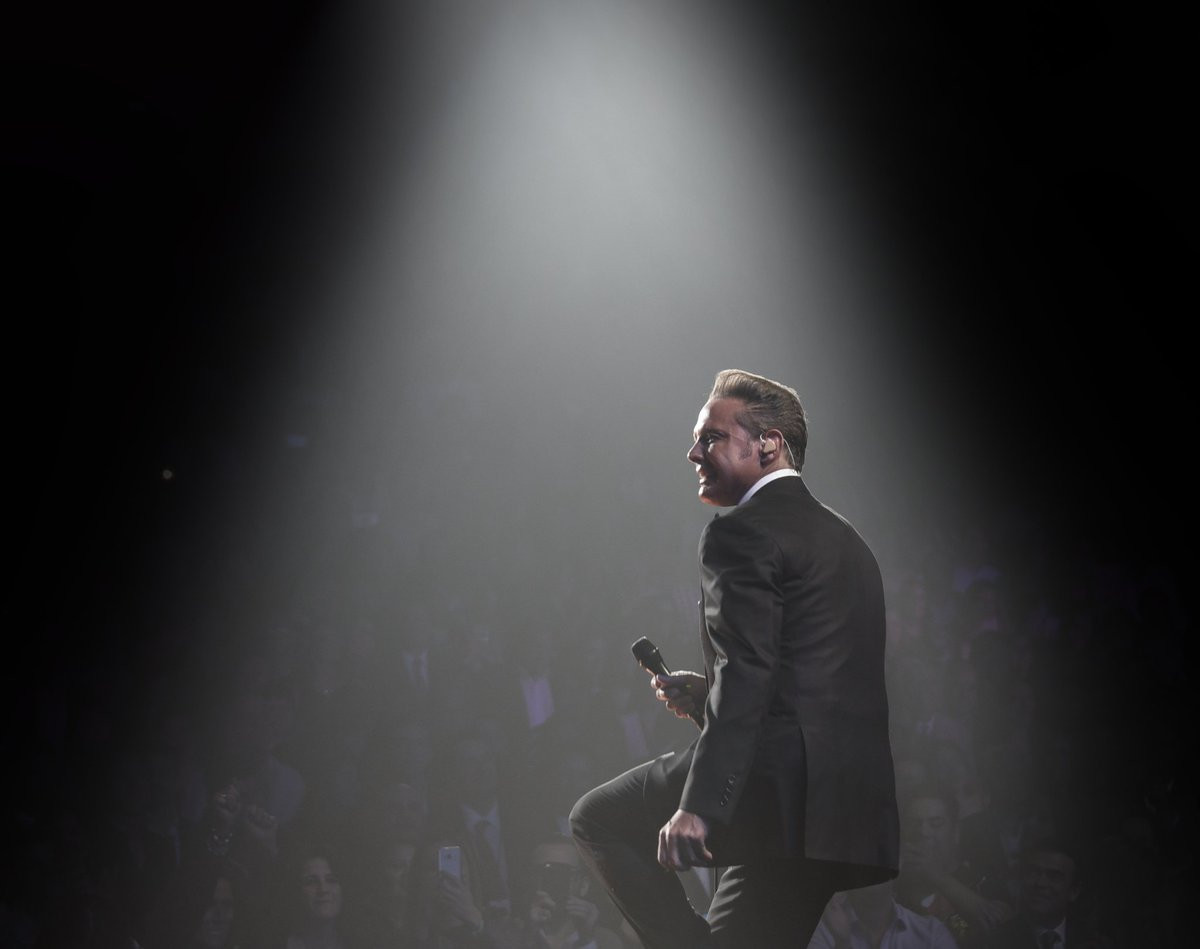 Cancela concierto Luis Miguel por problemas de sonido