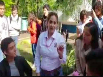 Maestra les cierra su registro civil de kermés por boda gay