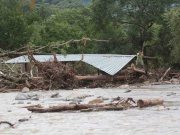 Fuertes lluvias afentan zonas de la Huasteca potosina