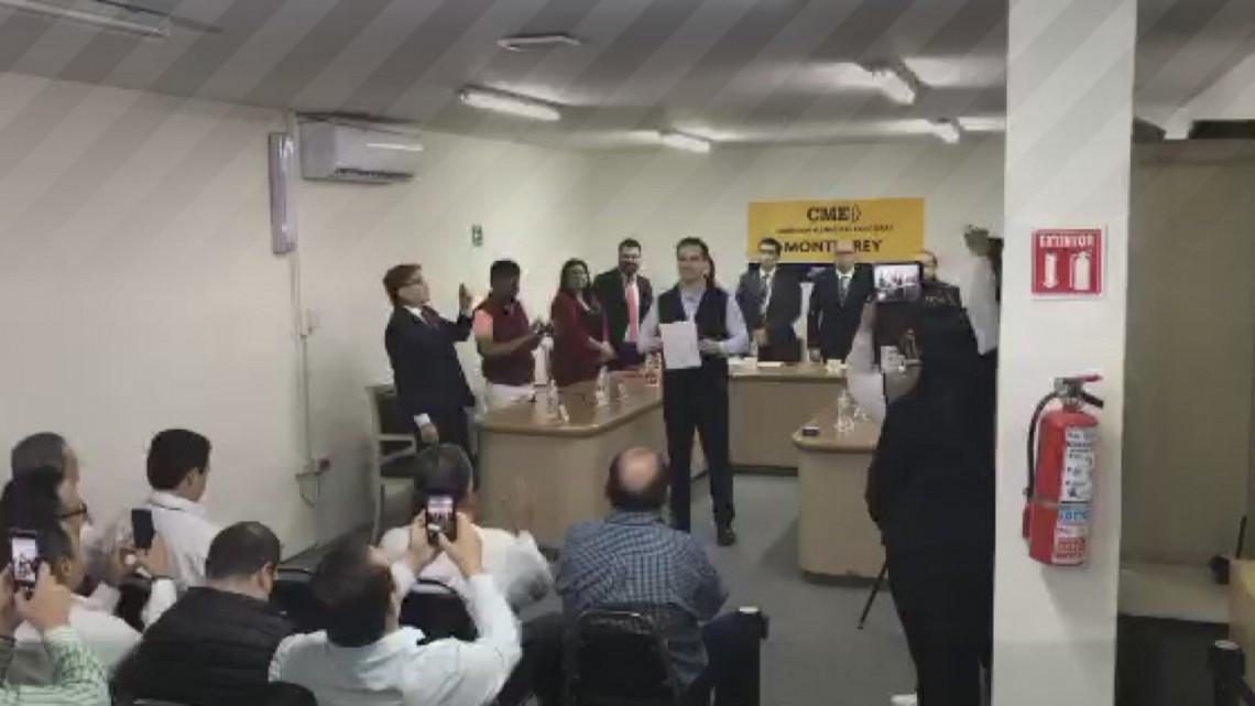 Recibe Adrián de la Garza constancia de mayoría como Alcalde Electo de Monterrey