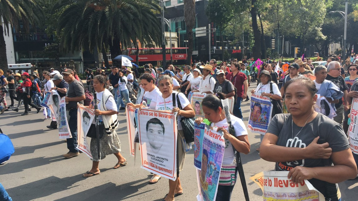 A 5 años del caso Ayotzinapa, manifestaciones en México y el Mundo exigen justicia