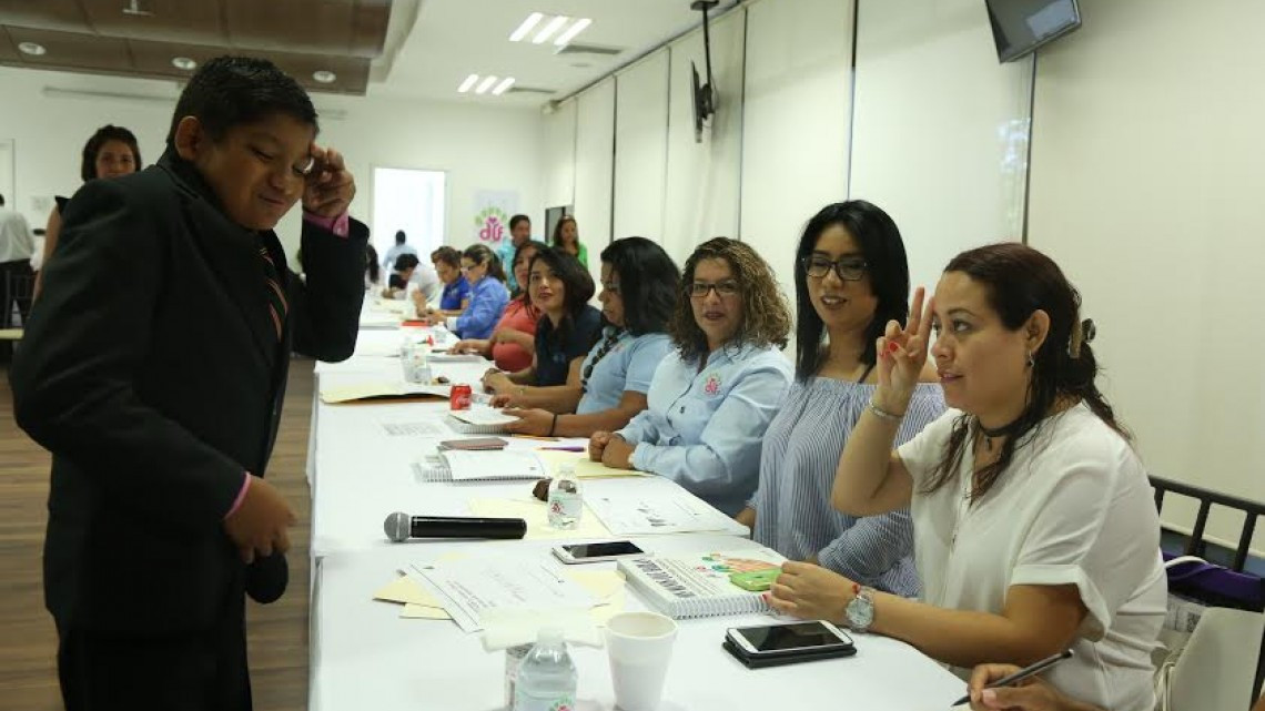 Curso de “Lenguaje de Señas Mexicano” se lleva a cabo