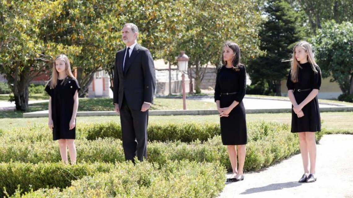 España inicia 10 días de luto por víctimas del coronavirus