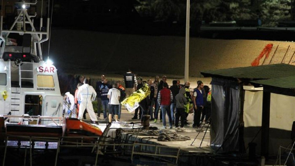 Guardia Costera recupera 12 cuerpos de migrantes en aguas italianas  