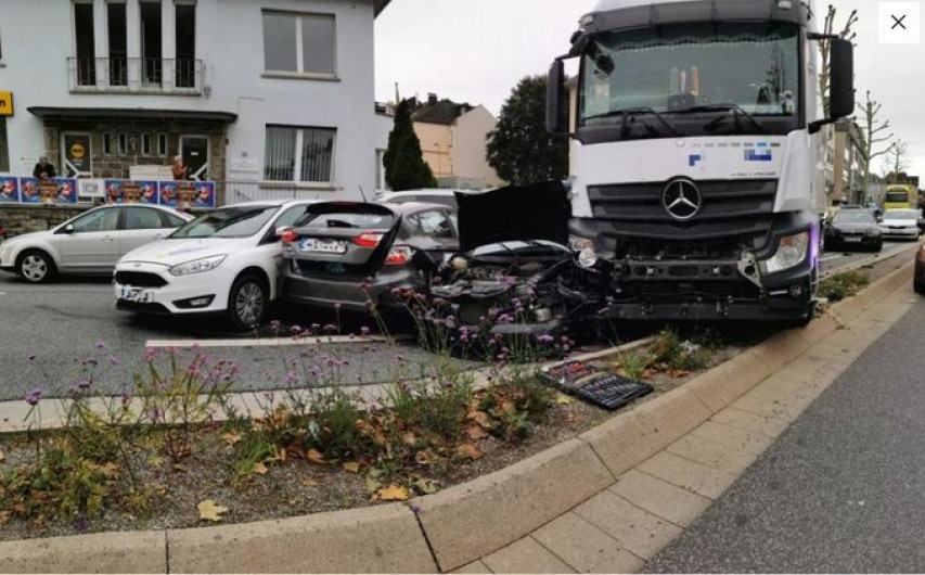 17 heridos tras accidente automovilístico en Alemania