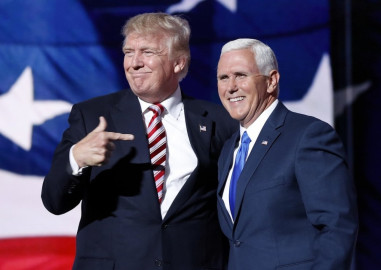 Trump involucró a Pence en esfuerzos para presionar a Zelenski: WP
