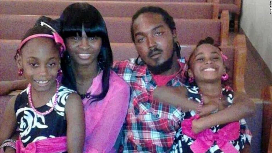 Juez indemniza a familia de color con cuatro dólares