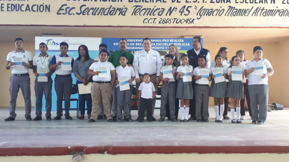 Becas de Propósito y Virtud beneficia a más de 20 mil cien alumnos