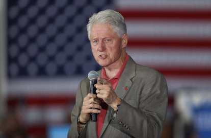 Bill Clinton asegura no apoyar a ningún candidato en las primarias demócratas