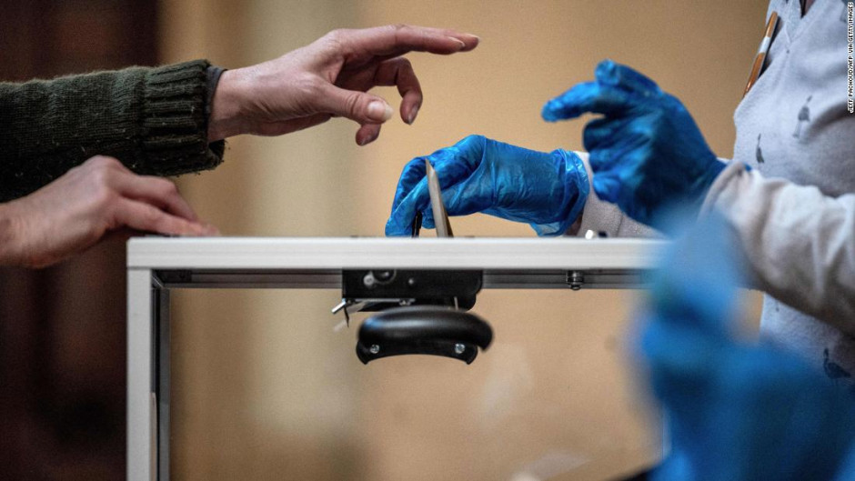 Pese a covid-19, Corea del Sur celebra elecciones 