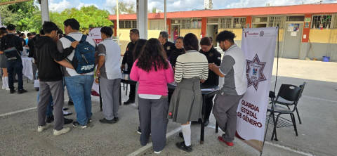 Concientiza Guardia Estatal de Género a adolescentes sobre violencia en el noviazgo