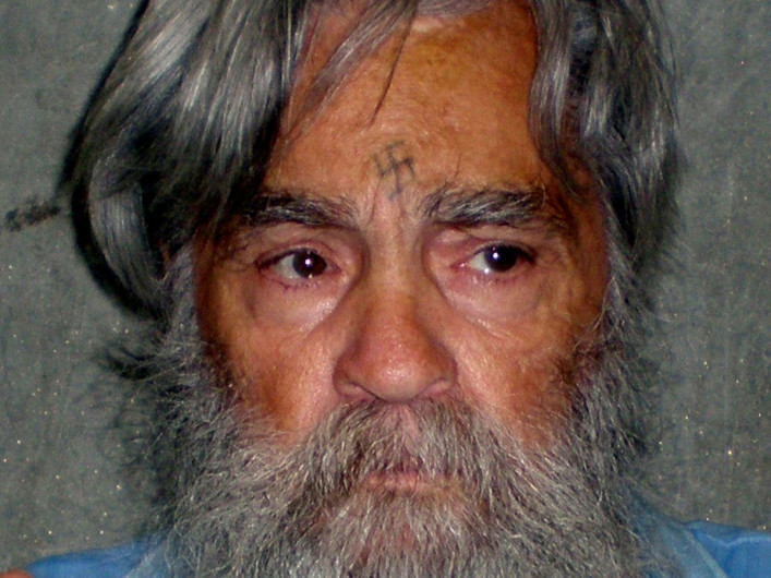 Charles Manson es hospitalizado de gravedad