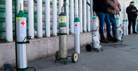 CDMX instalará puntos de recarga gratuita de tanques de oxígeno