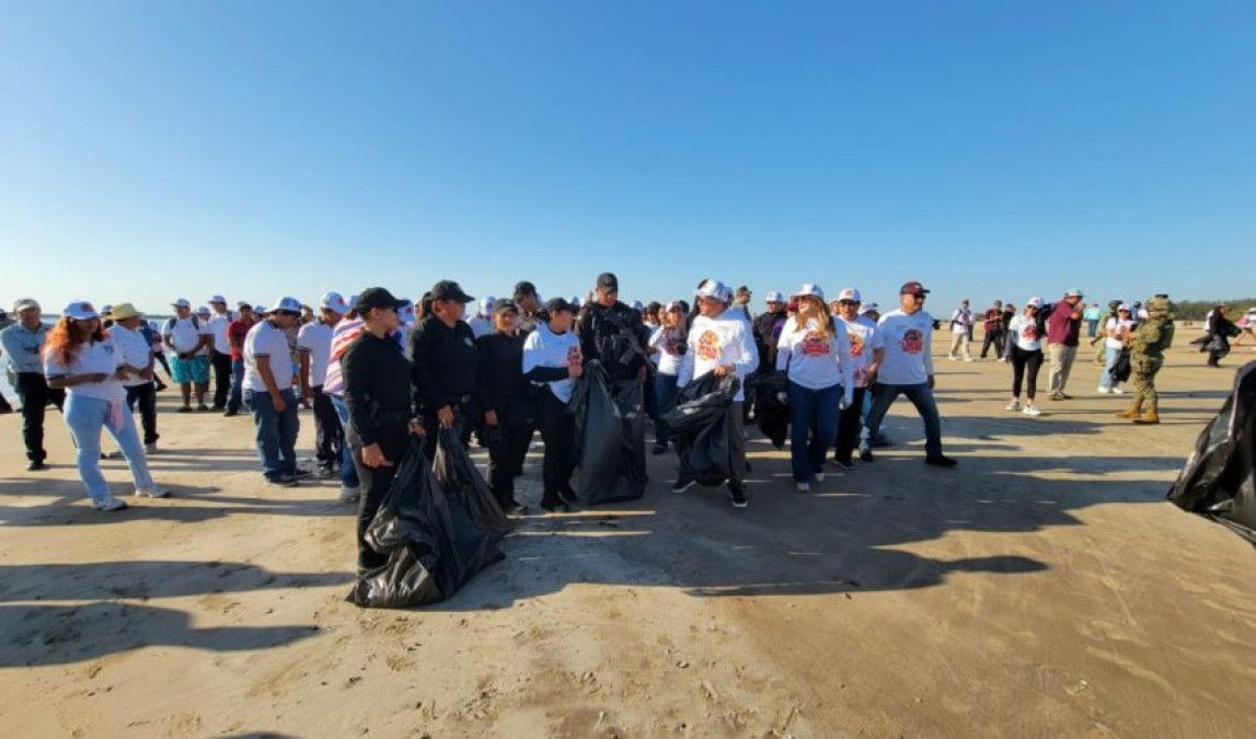 Participa Guardia Estatal en “Limpiazo Playa Tesoro Altamira”