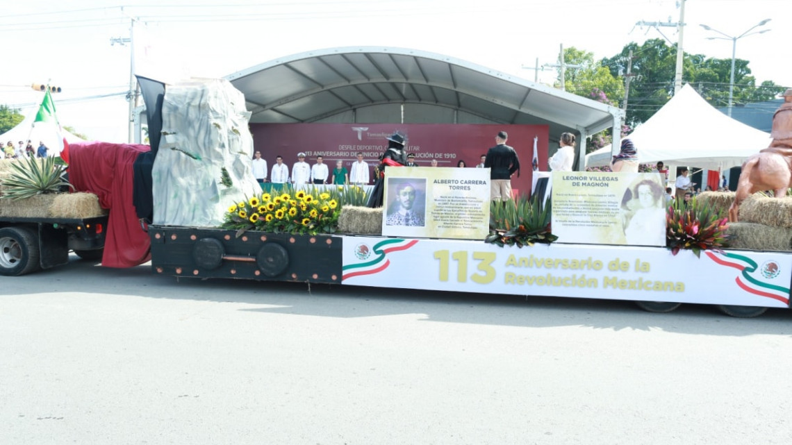 Preside gobernador de Tamaulipas desfile conmemorativo de la Revolución Mexicana