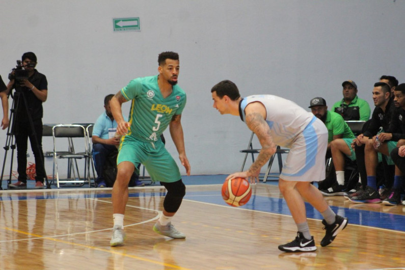 Abejas de León mantiene paso firme en el cierre de la LNBP