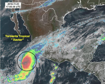 ‘Xavier’ se fortalece en costas de Colima y Jalisco