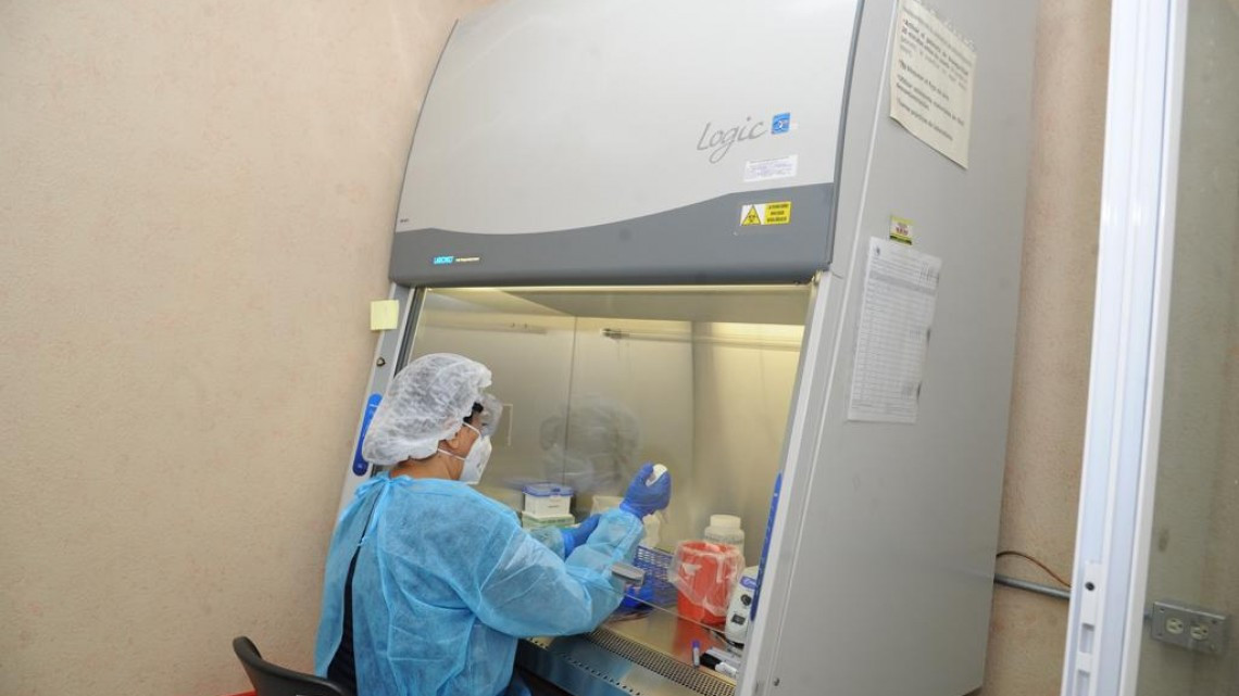 Con nuevo equipo de laboratorio para diagnóstico de COVID-19, Gobierno de Tamaulipas triplica capacidad en realización de muestras