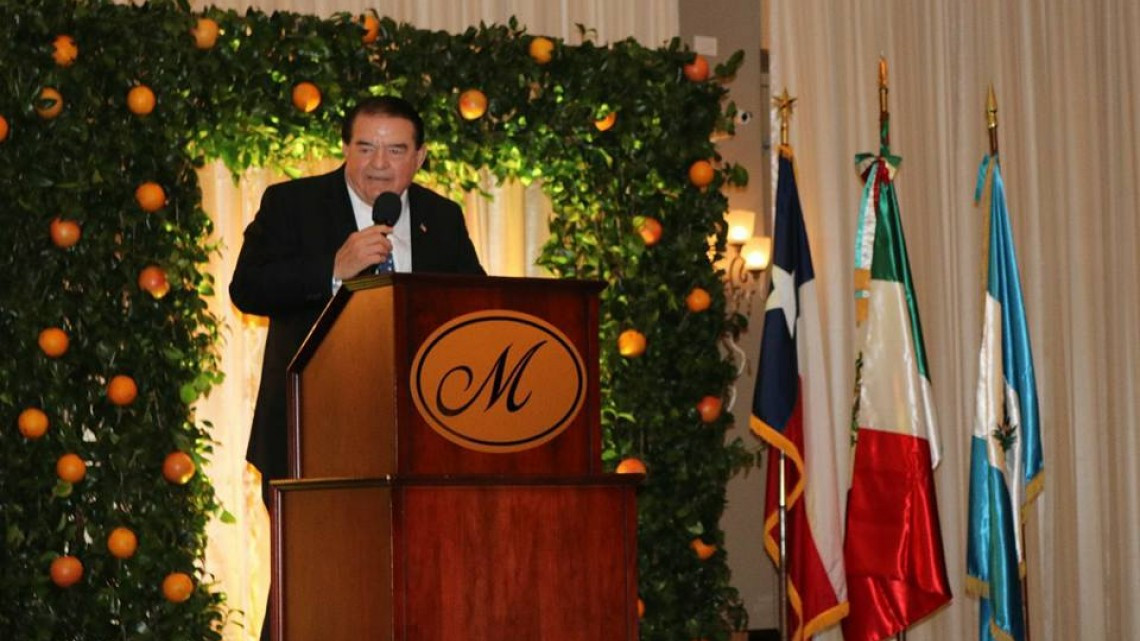 Recibe alcaldesa llave de Mission como símbolo de hermandad