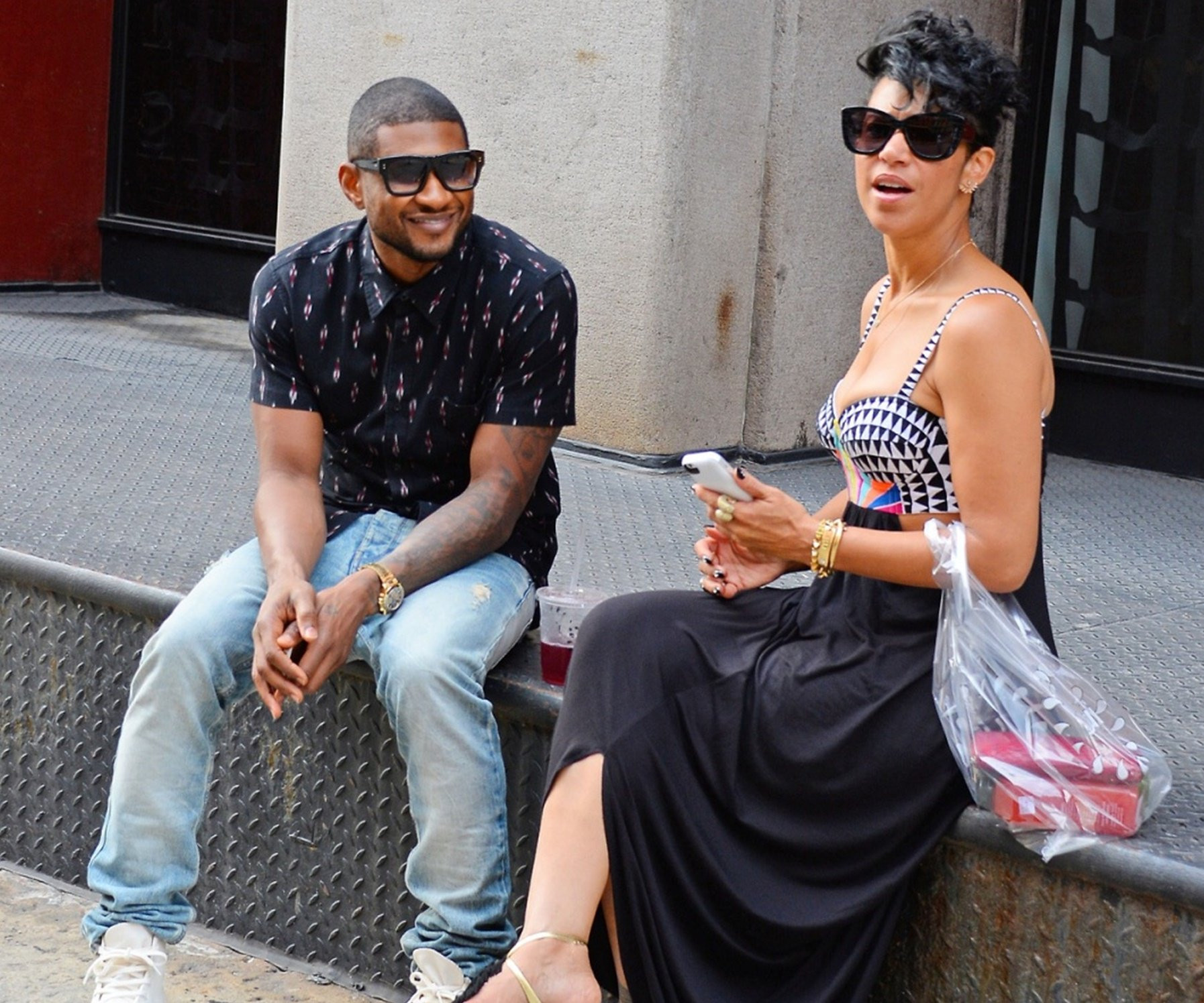 Usher se divorcia de su esposa