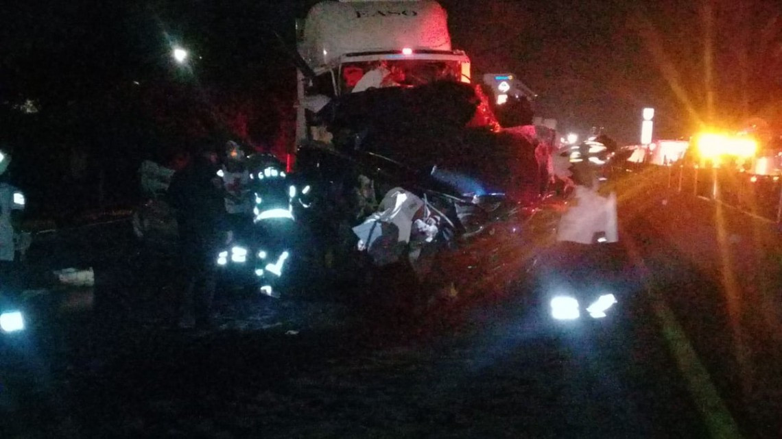 Aparatoso accidente en la México-Toluca deja 9 muertos