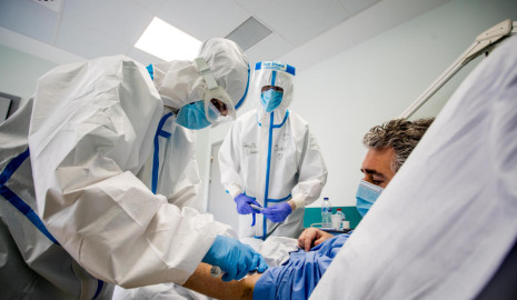 Brasil supera 100 mil muertes por COVID-19 