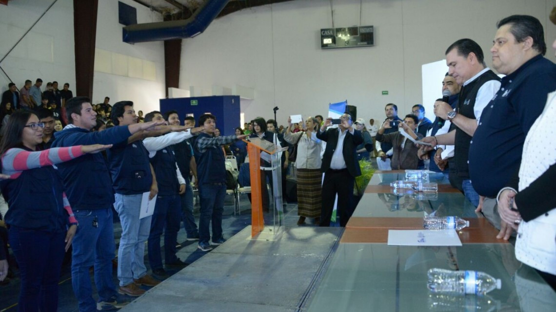 Integran a jóvenes en círculos universitarios por los derechos humanos