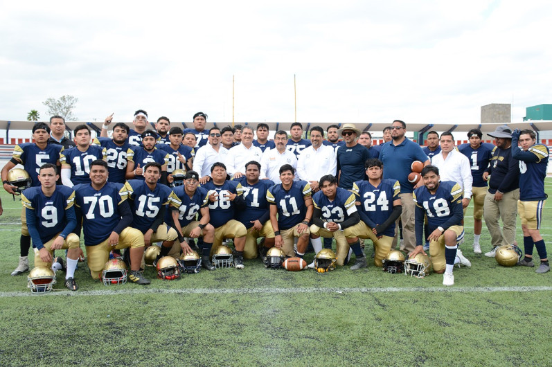 Inaugura Dámaso Anaya torneo de futbol americano de la UAT categoría intermedia