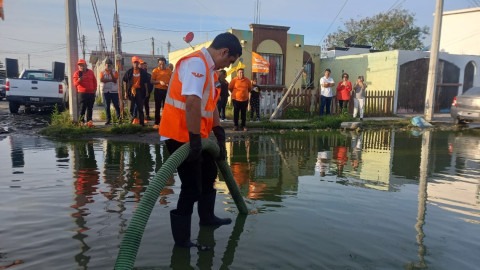 Mi campaña política será de trabajo con la gente: Roberto Lee