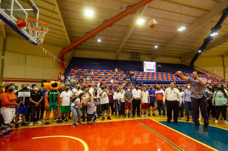 Inaugura el Rector torneos deportivos para docentes y trabajadores de la UAT