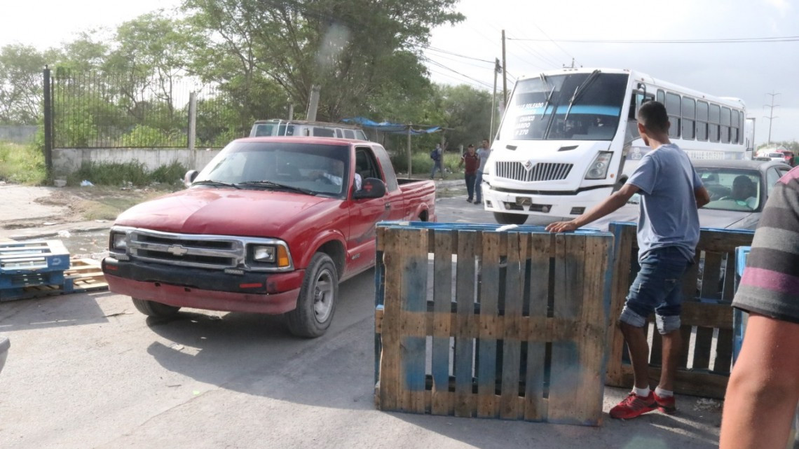 Se compromete Maki Ortiz con drenaje pluvial en Paseo de Las Flores   