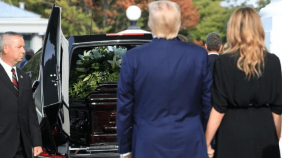 Trump despide a su hermano en la Casa Blanca