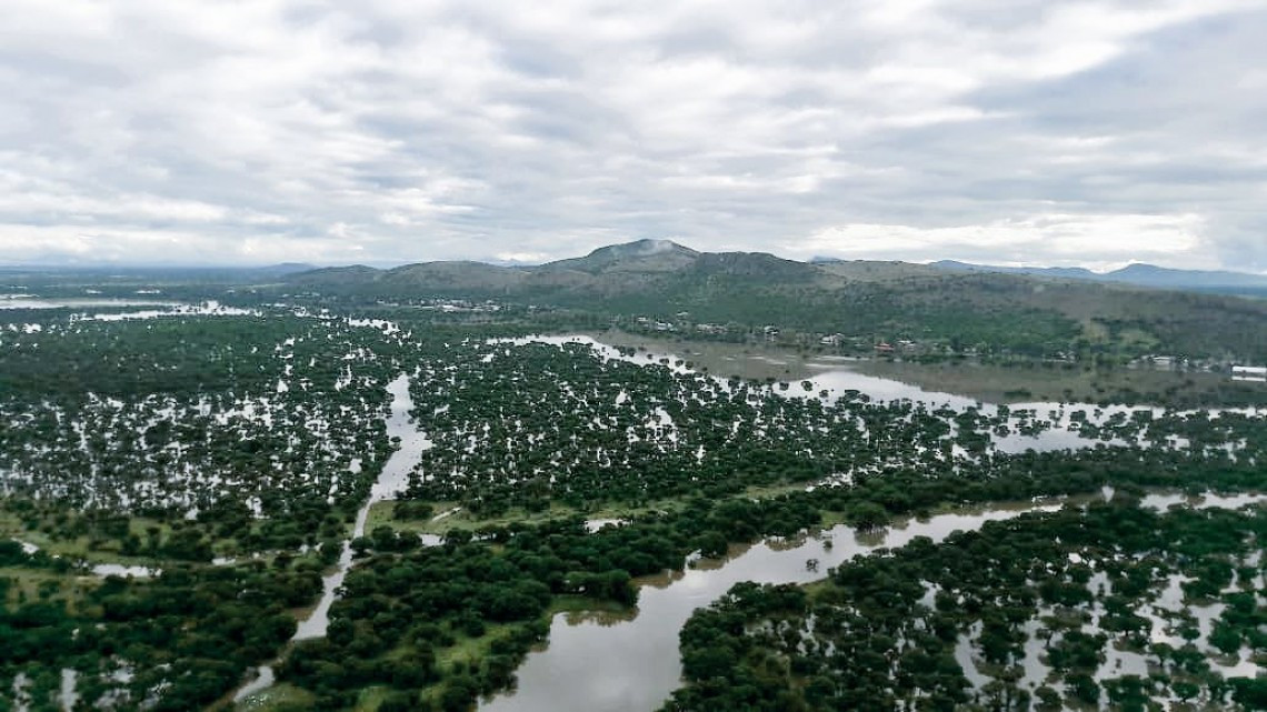 2 muertos tras inundaciones en Durango