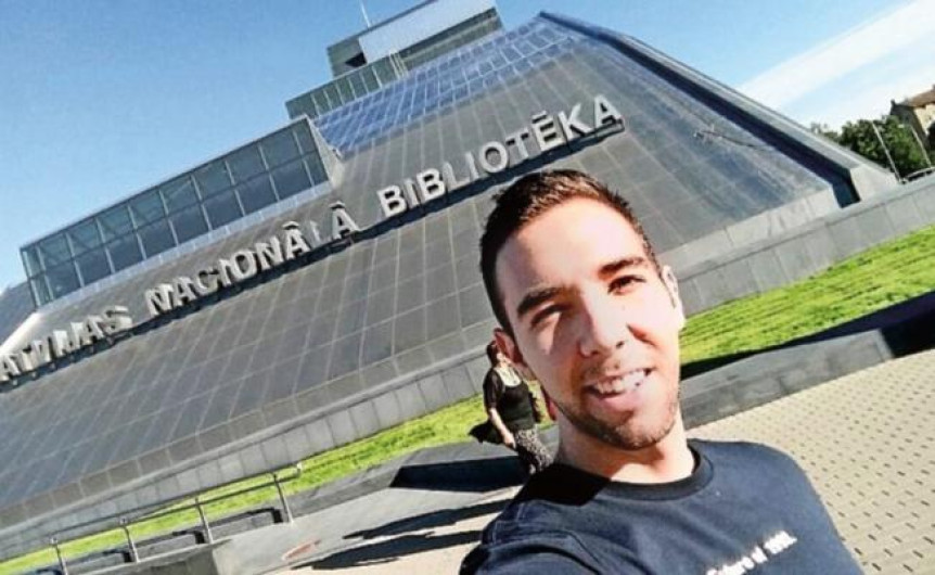 Estudiante mexicano Daniel Reynoso es liberado de cárcel de Letonia