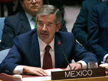 México urge entregar ayuda humanitaria a Venezuela por vías oficiales