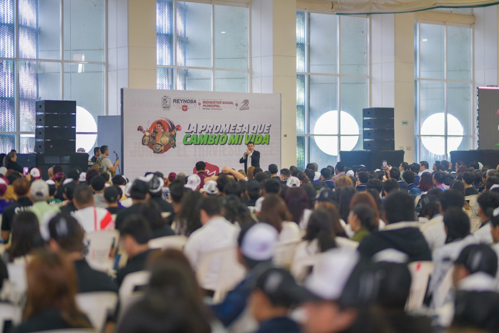 Festejó Gobierno de Carlos Peña Ortiz a 3 Mil estudiantes