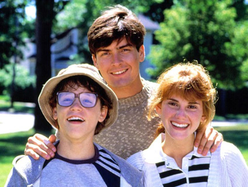 Acusan a Charlie Sheen de abusar de Corey Haim