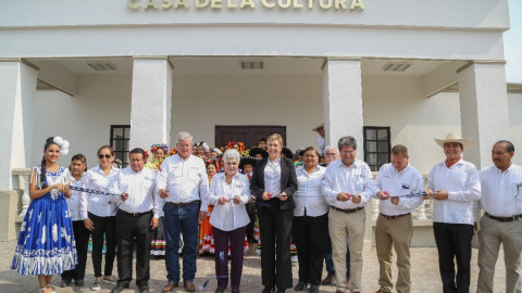 Entregan Casa de Cultura en Estación Manuel