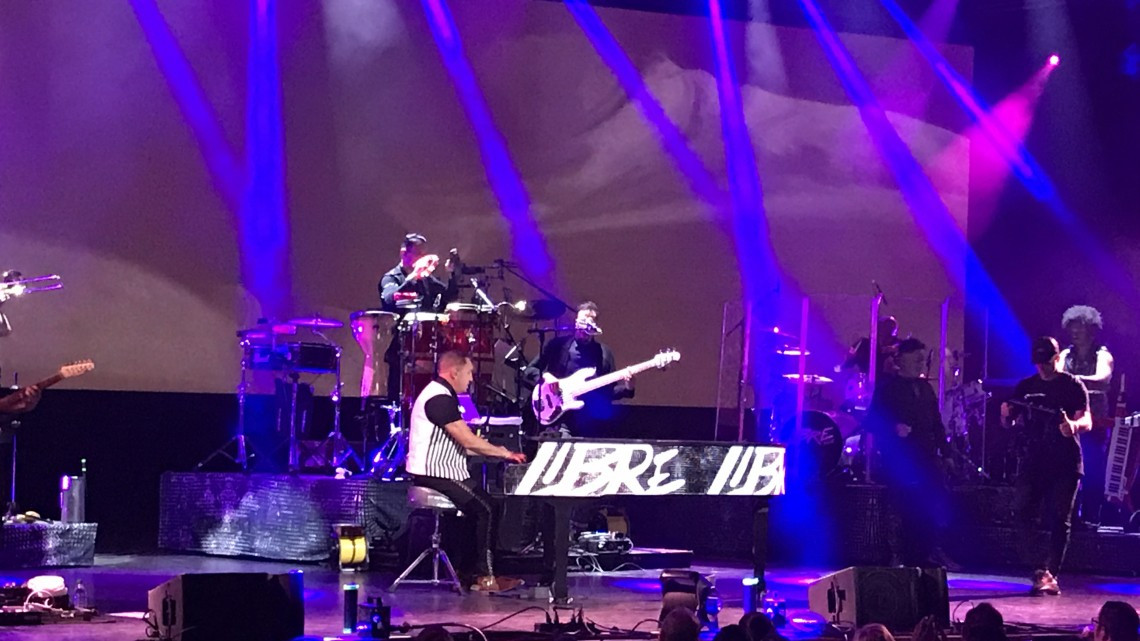 Se entrega McAllen a Franco de Vita