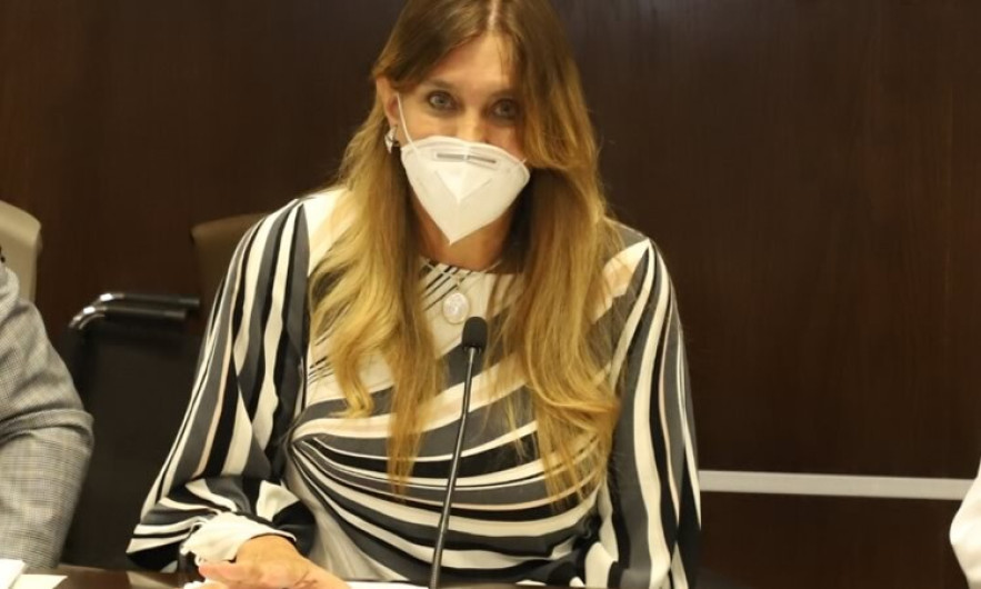 Quédate En Casa y evita contagiarte y propagar el Coronavirus