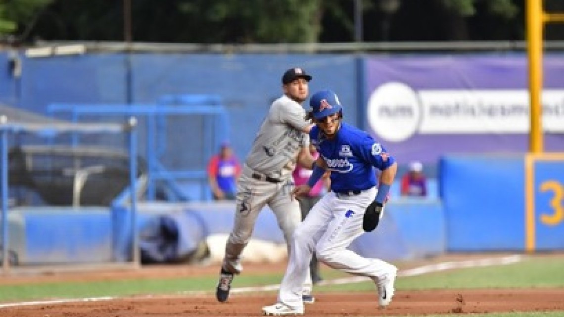 Acereros vence 7-6 a Sultanes en play off
